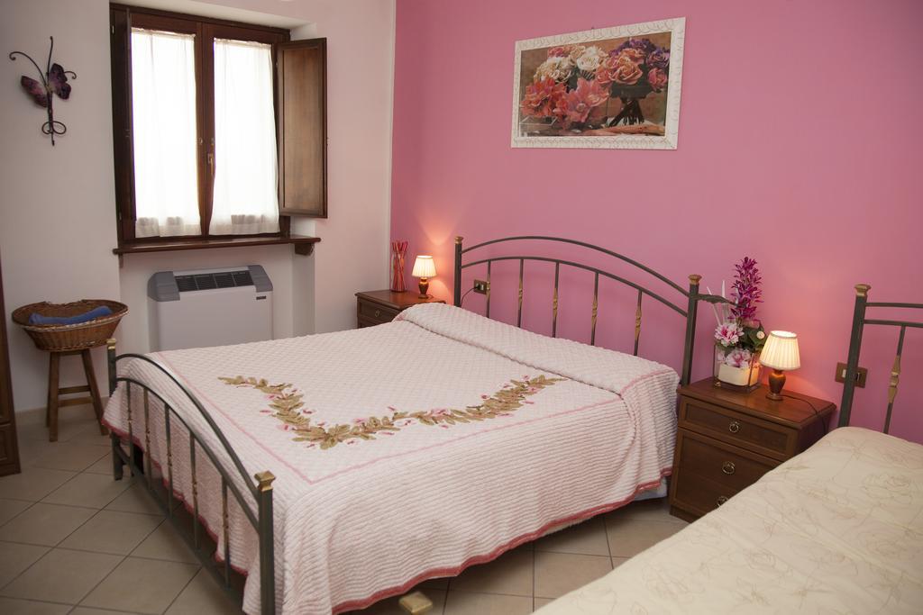 Agriturismo La Vecchia Cascina Di Paolo & Belinda Villa Pietrelcina Buitenkant foto