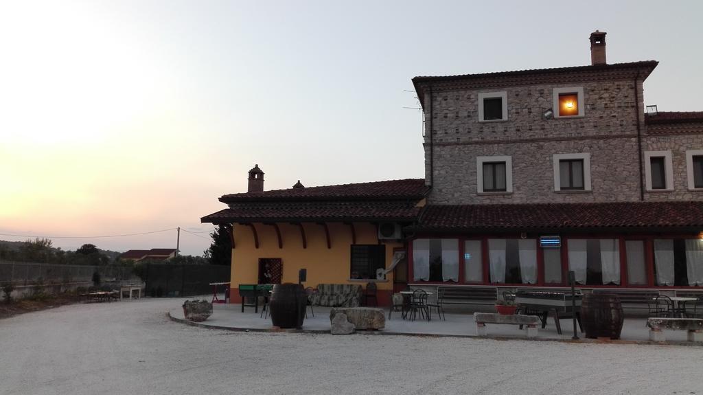 Agriturismo La Vecchia Cascina Di Paolo & Belinda Villa Pietrelcina Buitenkant foto